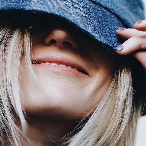 - love faustine denim bucket hat - Picture 4 of 8